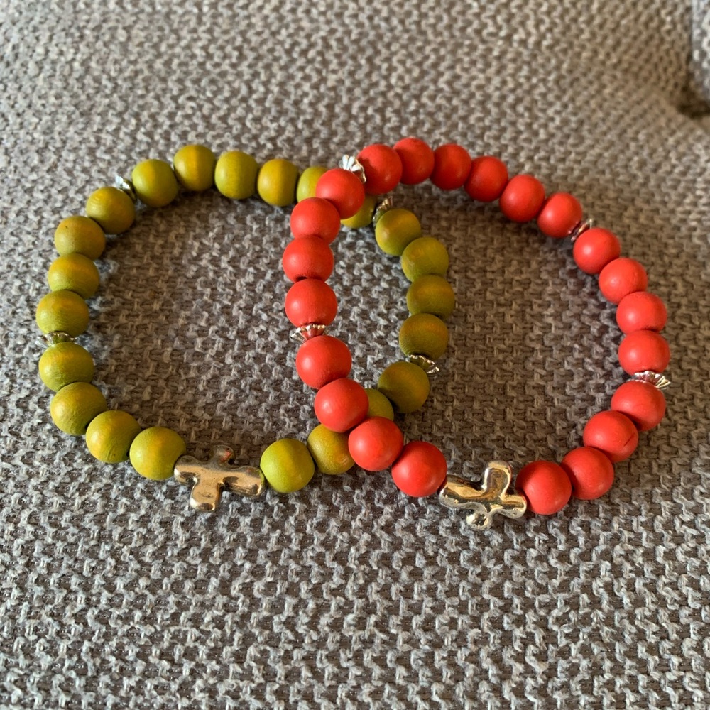 {Handmade} Red and Green Bracelet Set with Cross Beads